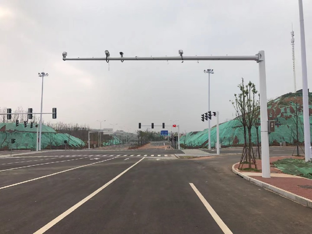 内蒙赤峰智慧交安杆：创阳照明以专业破局，凭服务跨距​