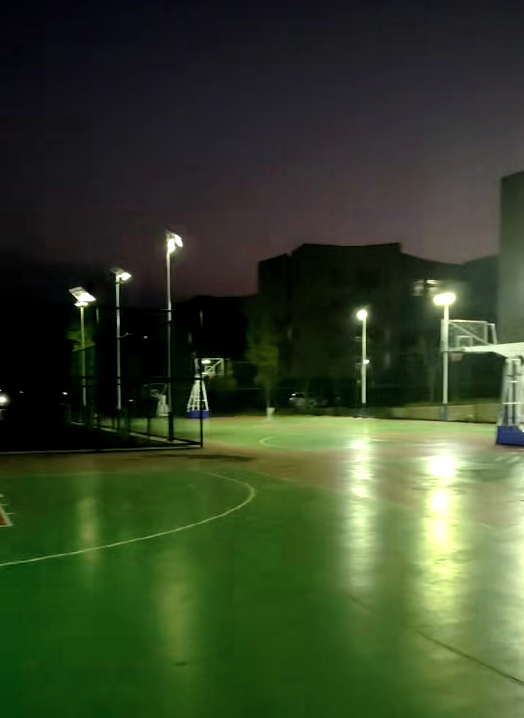 太阳能路灯点亮道县球场 创阳照明用专业配置赢得客户复购