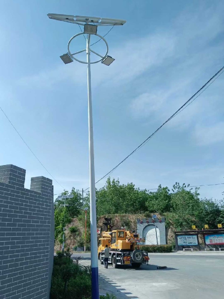 太阳能路灯点亮望城夜经济 创阳照明赋能市政亮化升级
