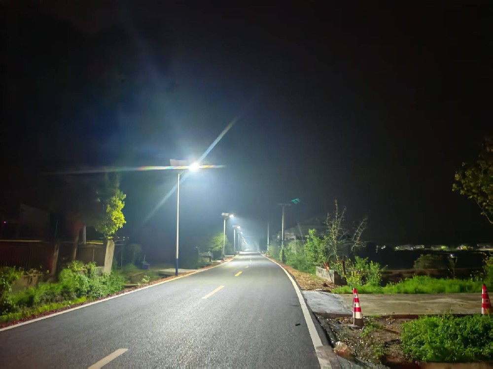 亮灯监利!创阳照明太阳能路灯，为水乡新城铺就光明通途