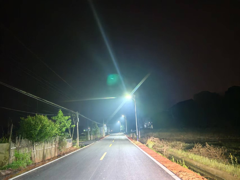 Lighting Up Jianli! Chuangyang Lighting Solar Street Lights Pave a Bright Path for the Water Town New City