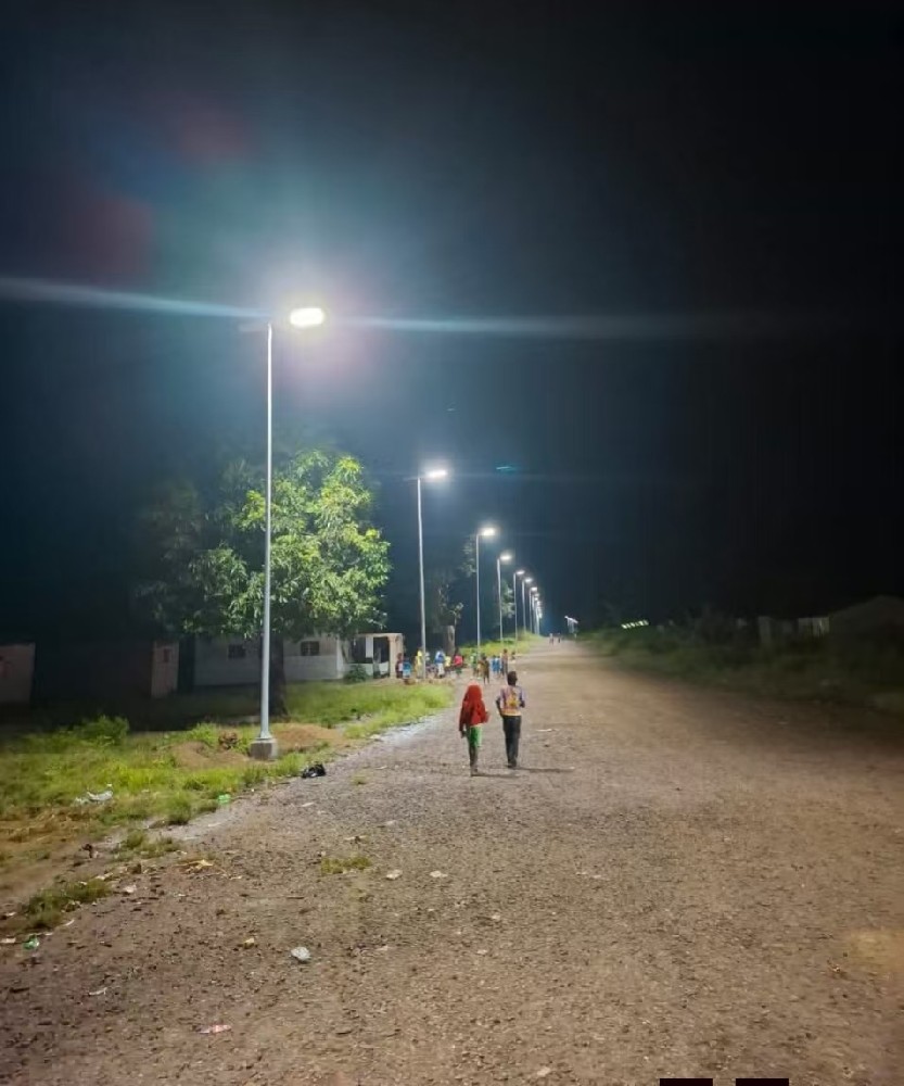 Safe Starlight in Kaduna: Chuangyang Lighting Solar Street Lights Illuminate the Future for Children and Villages